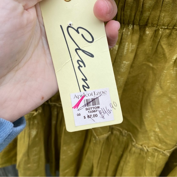 NWT Elan Chartreuse & Gold Arrow Print Tiered Mini Skirt - Picture 6 of 9